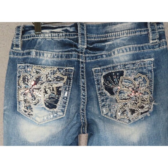 Miss Me Jeans 26 Blue Floral Sequined Distressed Easy Crop Stretch Mid Rise - Picture 1 of 15